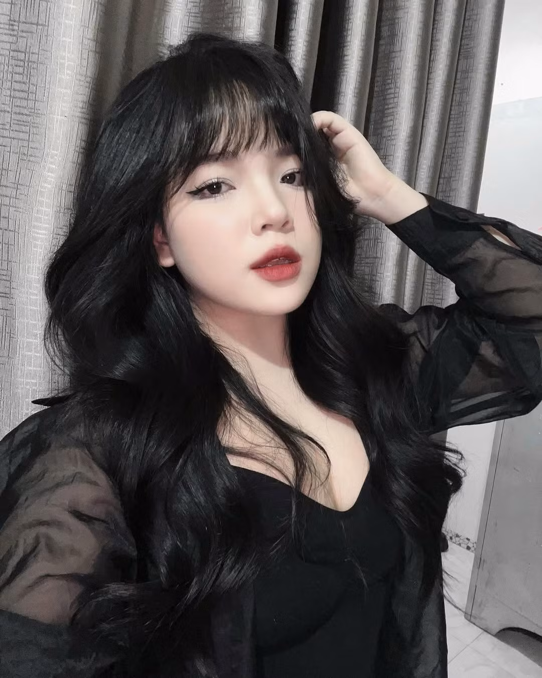 Phong cách thời trang của Trang Thảo ít nhiều cũng có sự thay đổi. Cô nàng theo đuổi phong cách có phần trưởng thành, gợi cảm hơn.