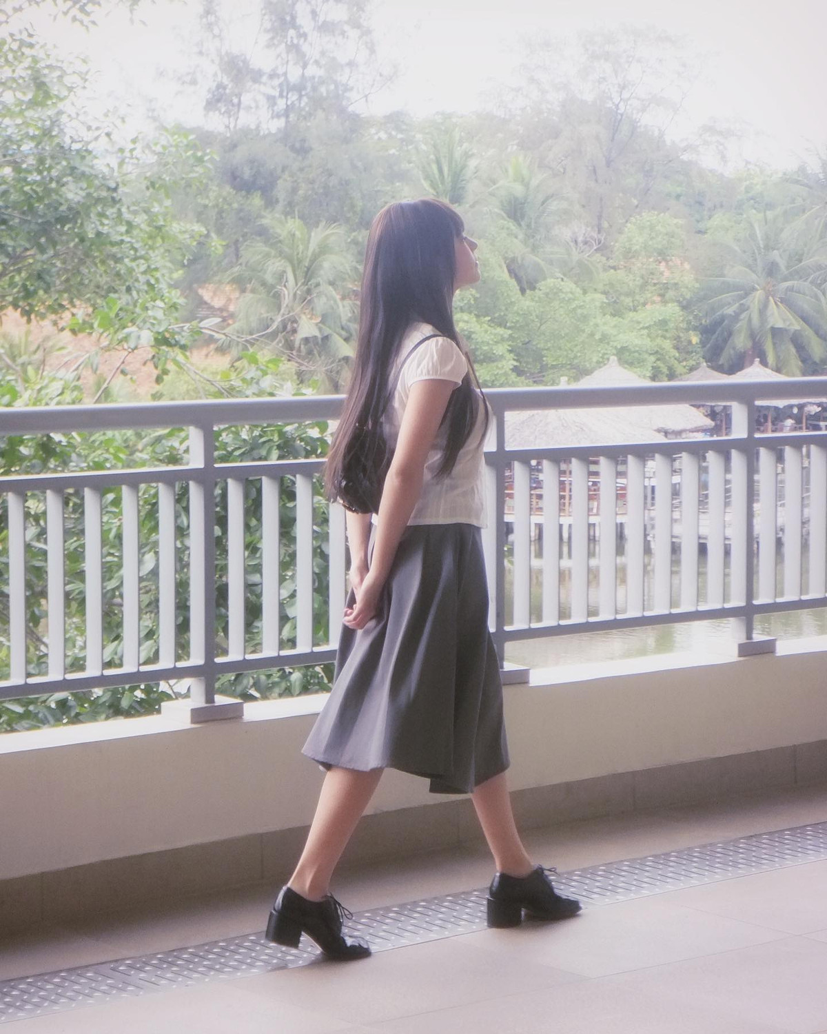 Biểu cảm tự nhiên, trong trẻo cùng những pha diễn tinh nghịch của cô đã nhanh chóng chiếm trọn cảm tình người hâm mộ