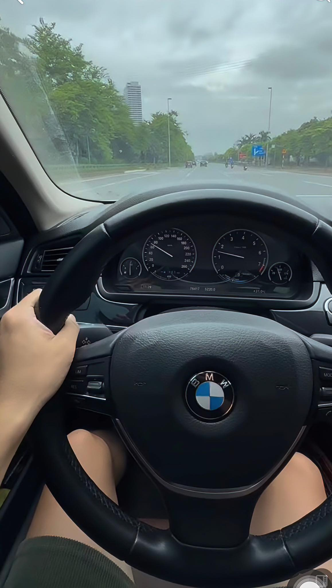 Bài đăng trên trang cá nhân của chị vợ tố chồng ngoại tình đến thời điểm hiện tại đã nhận về hơn 60 nghìn lượt cảm xúc, gần 40.000 bình luận và hàng chục nghìn lượt chia sẻ.