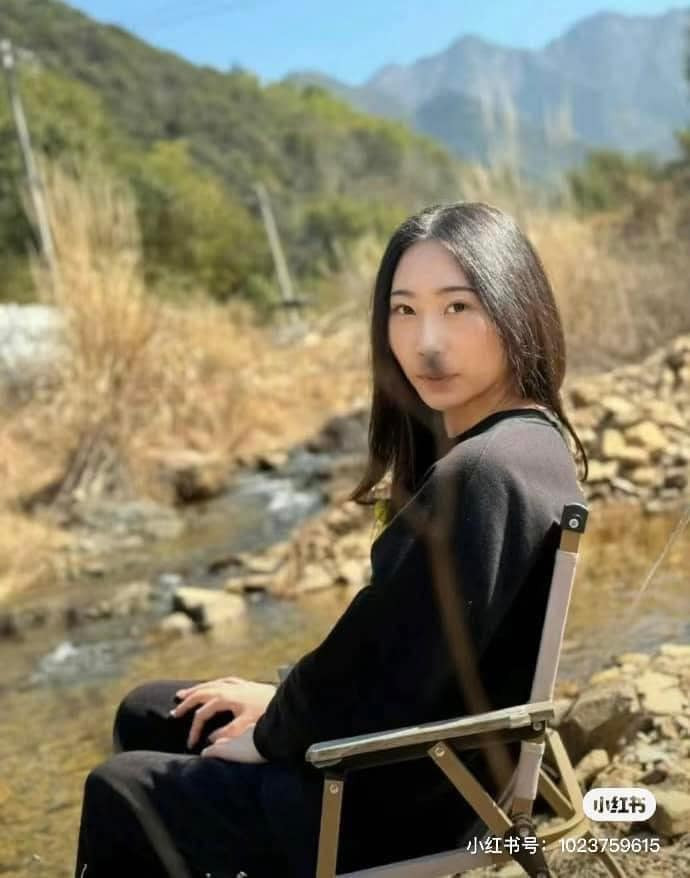 Dù sao đi nữa, dù ảnh có xấu đến đâu thì việc được bạn trai chụp ảnh vẫn là một hành động đáng yêu và thể hiện sự quan tâm. Và biết đâu, sau nhiều lần "rèn luyện", anh ấy sẽ dần trở thành "nhiếp ảnh gia chuyên nghiệp" của các cô nàng.