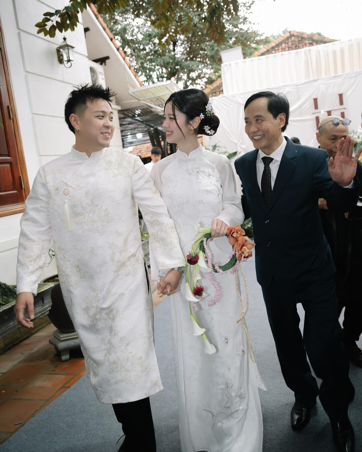 Hàn Hằng và Huyme là một trong những cặp đôi được yêu thích nhất trên mạng xã hội. Cả hai đã có một hành trình tình yêu đầy ngọt ngào và lãng mạn. Việc họ chính thức về chung một nhà là cái kết đẹp cho mối tình này.