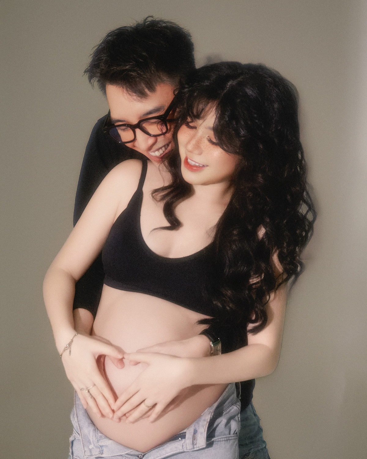 An Japan – một trong những hot girl đời đầu nổi bật của thế hệ 9X, vừa khiến dân mạng bất ngờ khi chia sẻ loạt ảnh mang thai con đầu lòng