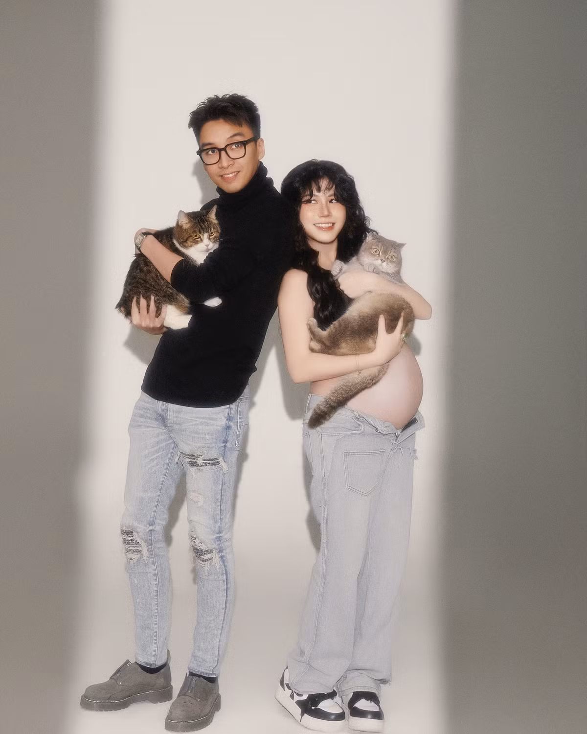 Tin vui này nhanh chóng nhận được sự quan tâm của đông đảo cư dân mạng, nhất là những ai từng yêu mến cô nàng từ thời còn là một trong “bộ ba sát thủ” đình đám một thời.