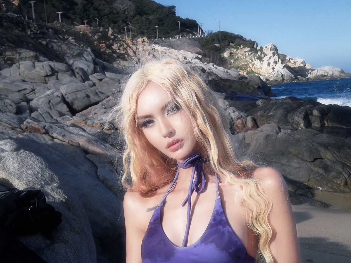 Sau khi chính thức đường ai nấy đi với Decao, Lâm Minh ngày càng khẳng định cá tính riêng với phong cách thời trang đầy táo bạo.