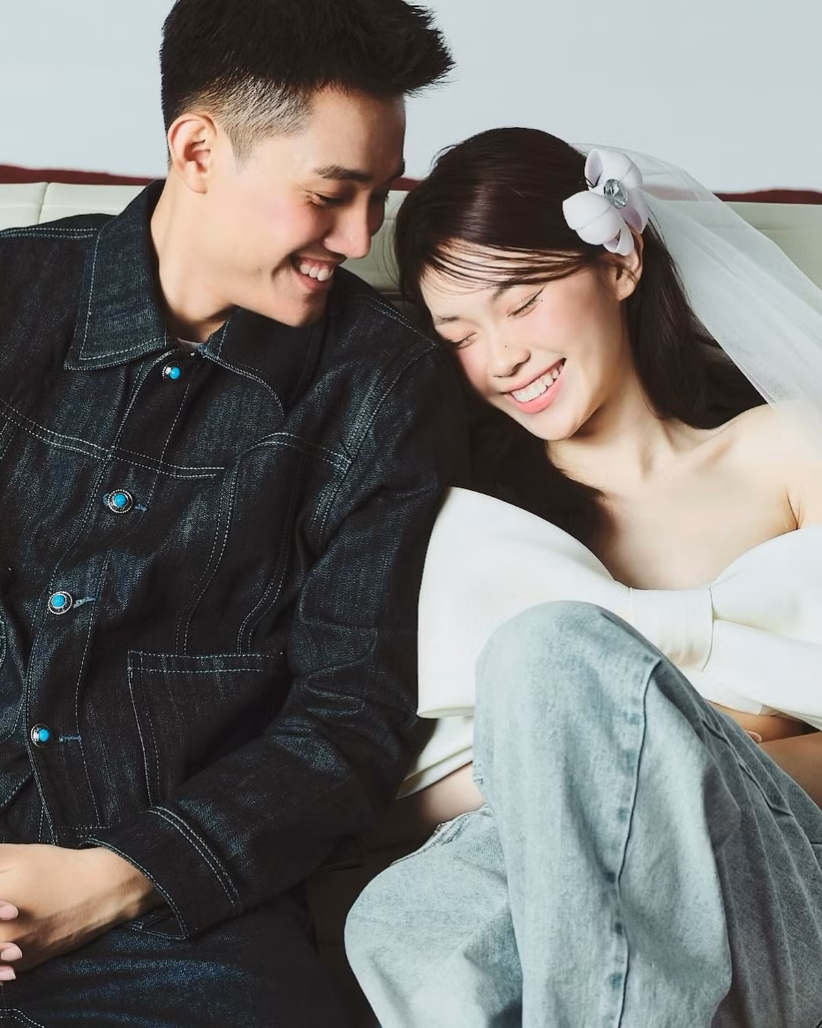 Những nội dung của cô nàng đăng tải thiên về chia sẻ cuộc sống, những tip phối đồ đơn giản mà ấn tượng.