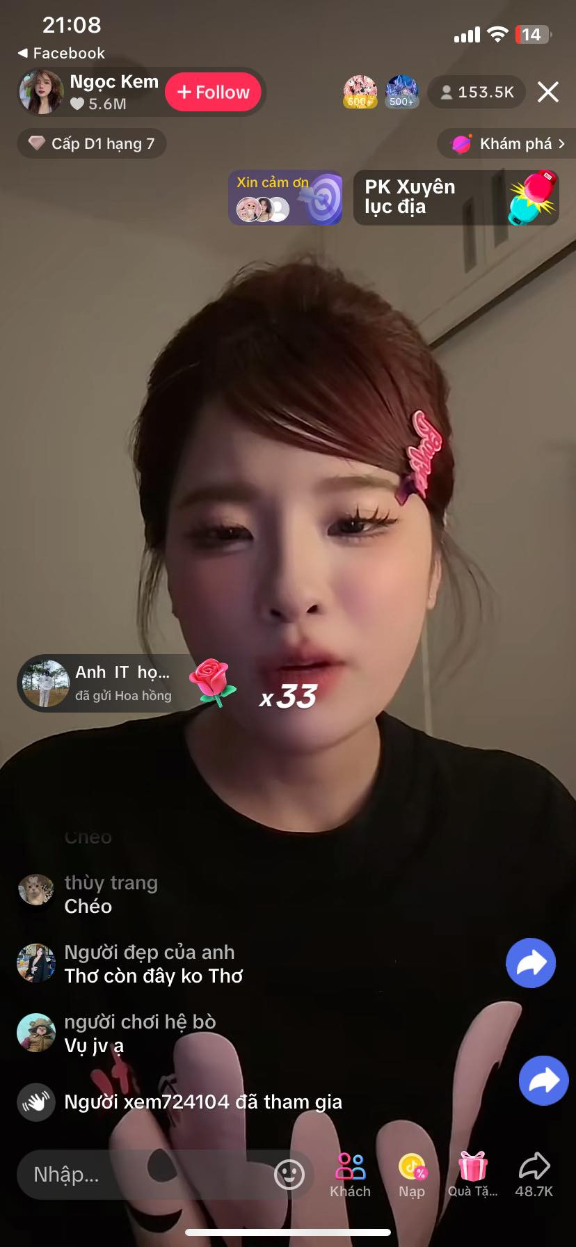 Ngược lại về phía mình cô nàng khẳng định không bao giờ lôi chuyện tình cảm ra để đùa giỡn. Cô luôn chân thành và hết mình trong tình yêu.