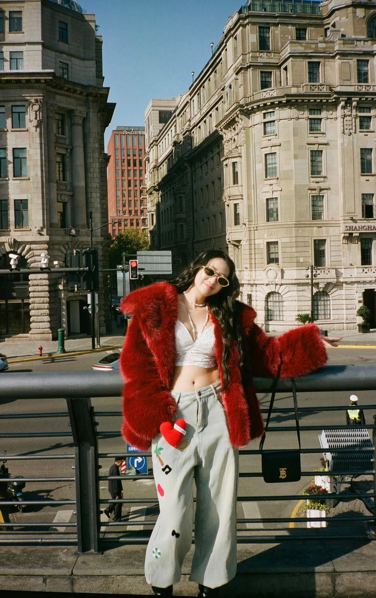 Cô nàng hiện có cuộc sống hôn nhân viên mãn, trên trang cá nhân Kiều Ly thường đăng tải về những chuyến du lịch đến nhiều địa điểm nổi tiếng khác nhau trên thế giới.