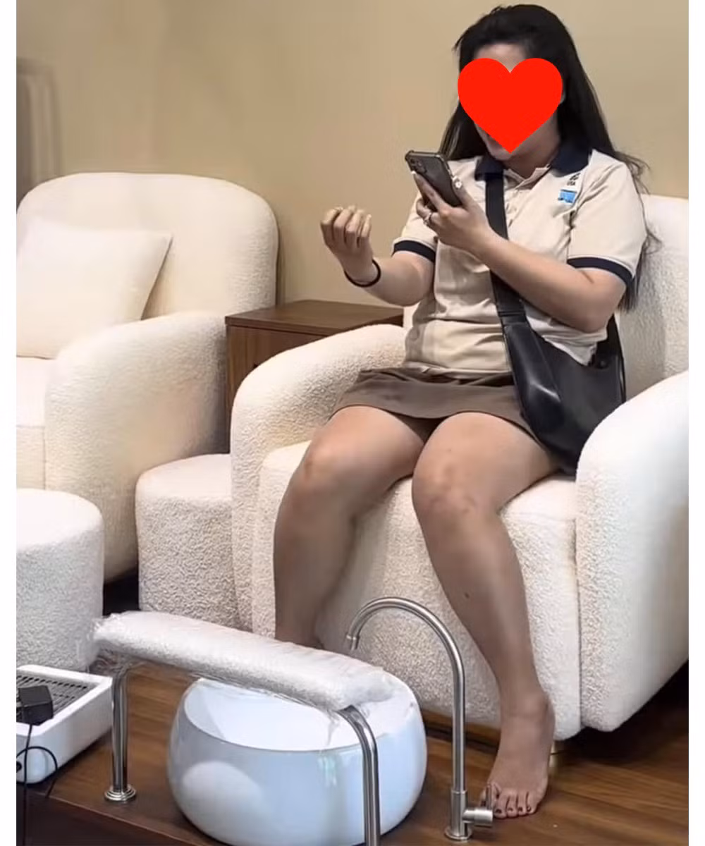 Drama tiem nail: Khach tu nhan la Tiktoker noi tieng, doi phot chu tiem