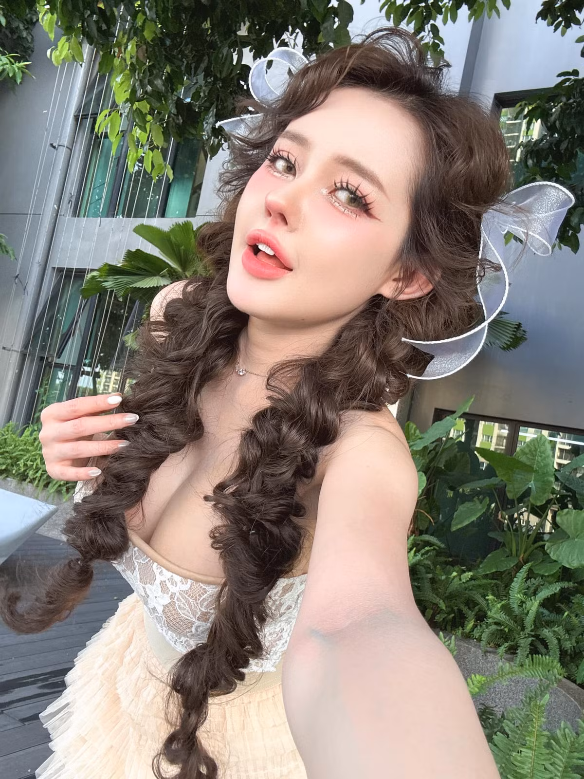 Thế nhưng mới đây, Ngân 98 khiến dân mạng xôn xao khi lần đầu chia sẻ chuyện tình cảm với Lương Bằng Quang theo một góc nhìn khác.