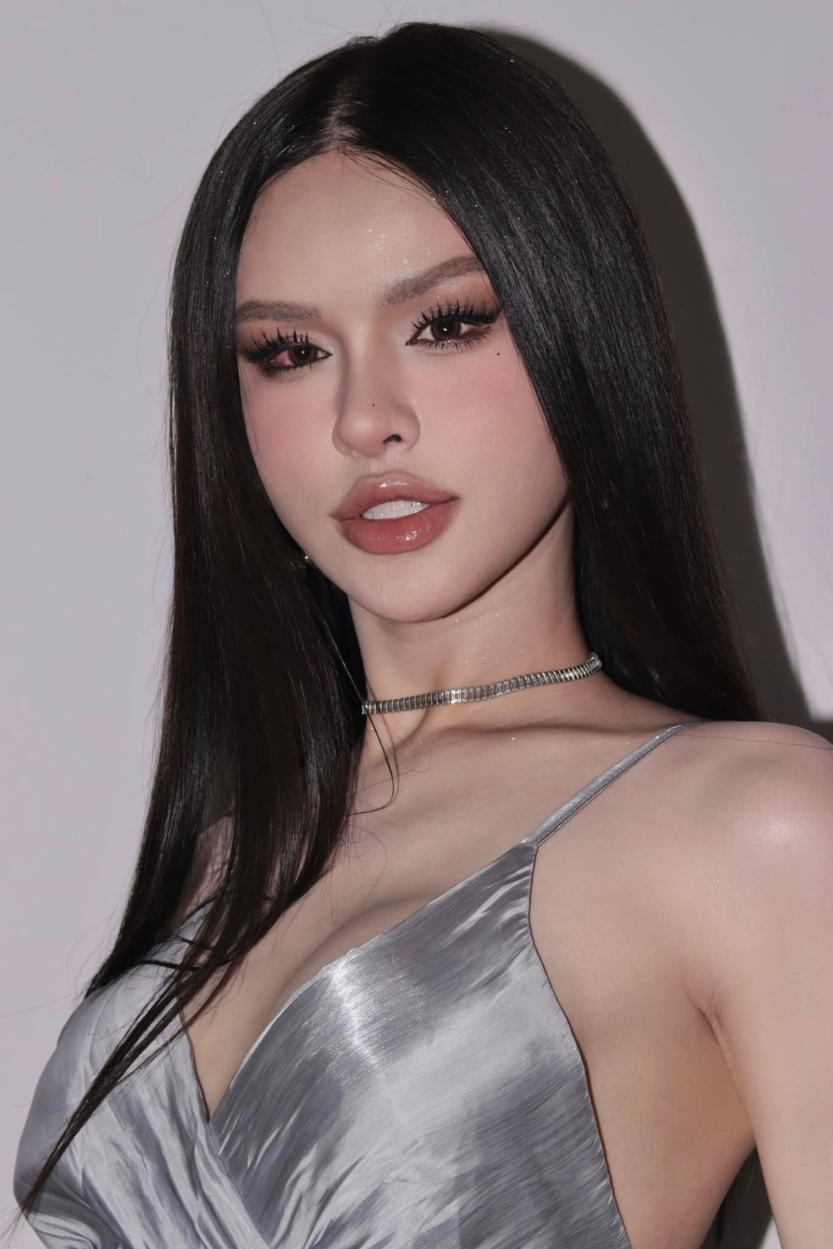 Ngắm Mẫn Nhi ở hiện tại, nhiều người sẽ khẳng định đây không phải là chàng trai Trần Đức Bo năm xưa.