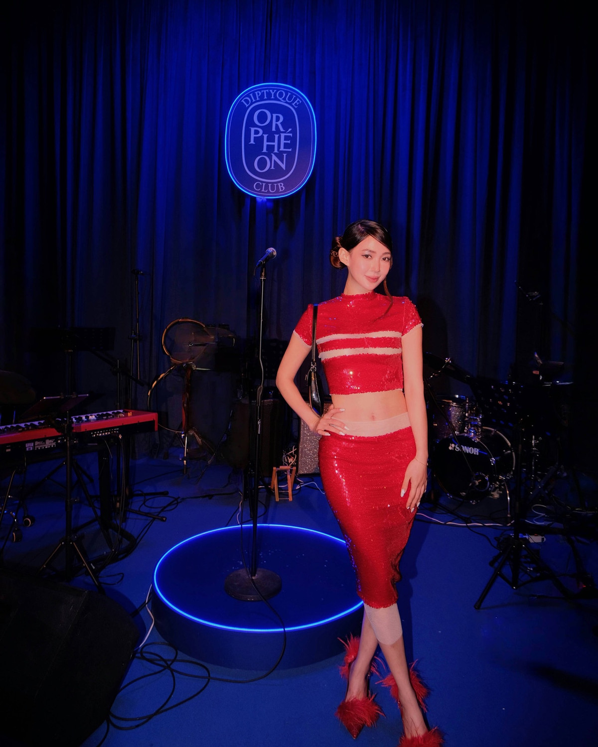 Không có nhiều cơ hội hoạt động trong giới giải trí nhưng Sun HT vẫn được cộng đồng mạng nhớ đến nhờ sở hữu vẻ ngoài thu hút.