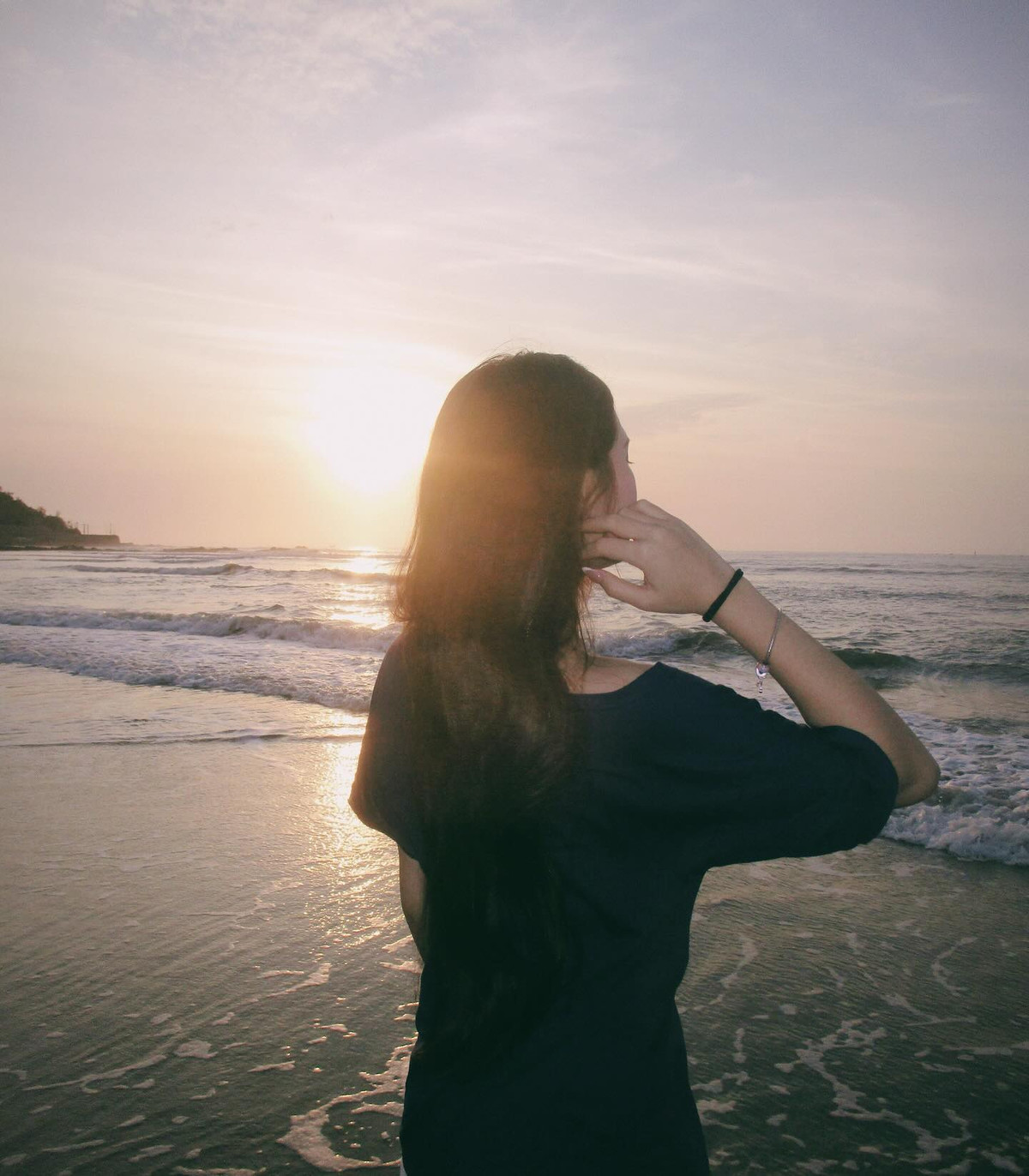 Hạt Dẻ được biết đến với tính cách có phần hướng nội, nhút nhát hơn cô chị Lọ Lem. Cô bạn cũng khá dè dặt trong việc ăn mặc, chỉ khi ở những sự kiện quan trọng, cô bạn mới lên đồ có phần cắt xẻ táo bạo hơn. Phong cách ăn mặc của Hạt Dẻ được người hâm mộ đánh giá là phù hợp với lứa tuổi.