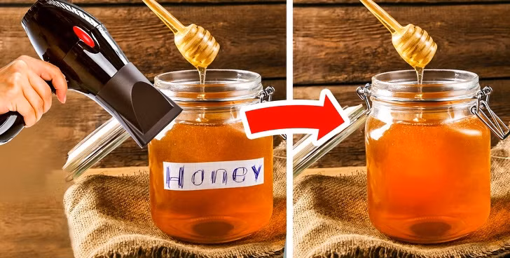 1. Dùng máy sấy để tháo nhãn mác: Đây là một mẹo vặt khá tiện lợi khi bạn muốn tháo nhãn mác sản phẩm ra để sử dụng với mục đích khác.