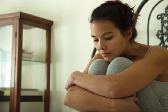 Bắt quả tang chồng ngoại tình còn không đau bằng câu nói này - Hình 2 Bat qua tang chong ngoai tinh con khong dau bang cau noi nay-Hinh-2