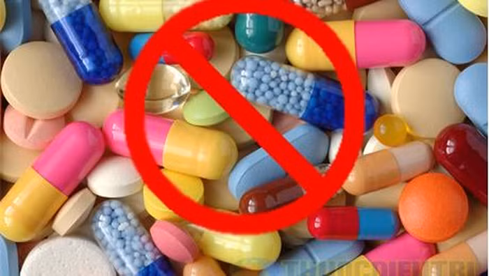 Hang chuc ngan hop thuoc gia Terneurine, Becozyme, Voltaren... da ban het, hau qua ra sao?-Hinh-2