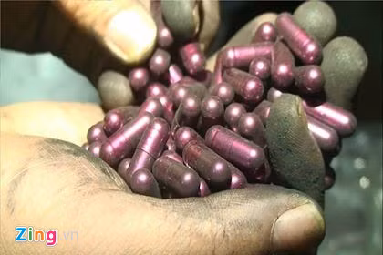 De thuoc chua ung thu tu than tre cua Vinaca “long hanh”, ai chiu trach nhiem?