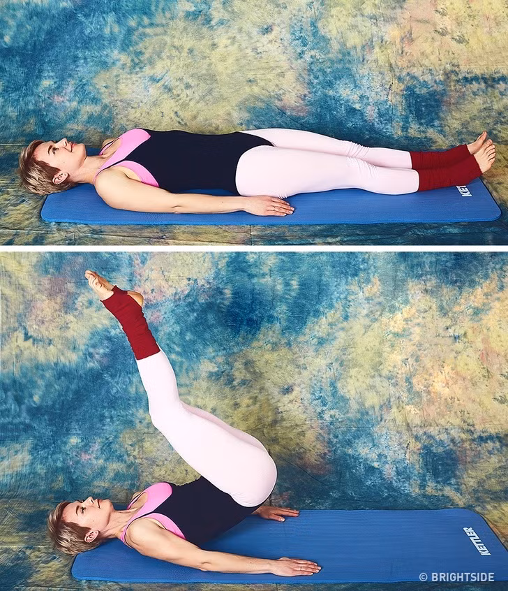 9. Chân lên: Động tác này tốt cho cơ bụng của bạn. Bạn nằm trên thảm đặt 2 bàn tay xuống dọc cơ thể, nâng chân lên 20 lần. Ngoài việc kết hợp tập thể dục thường xuyên bạn cũng cần có một chế độ ăn uống khoa học để có được một thân hình cân đối. Động tác tay chủ yếu sử dụng tay và tác động vào cơ ngực. Động tác tay chủ yếu sử dụng tay và tác động vào cơ ngực.