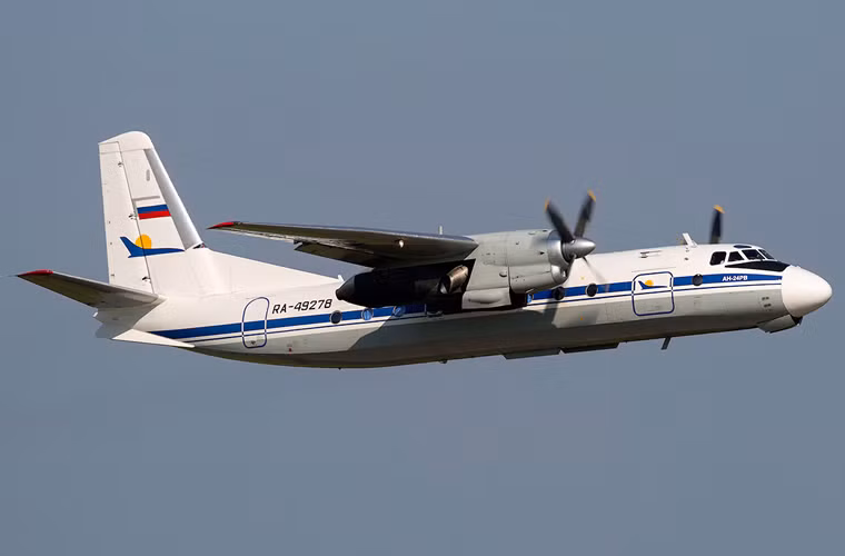 Năm 1962, Antonov ra mắt mẫu máy bay vận tải hạng nhẹ An-24, ngay lập tức nó trở thành một trong những máy bay hạng nhẹ thành công nhất Antonov những năm 1960-1970. Khoảng 1.267 chiếc An-24 và các biến thể đã được sản xuất phục vụ cho cả dân sự và quân sự ở khoảng 50 nước. Đáng chú ý, An-24 rất được các quốc gia trên thế giới sử dụng cho vai trò chở khách dân sự, bay chặng ngắn.