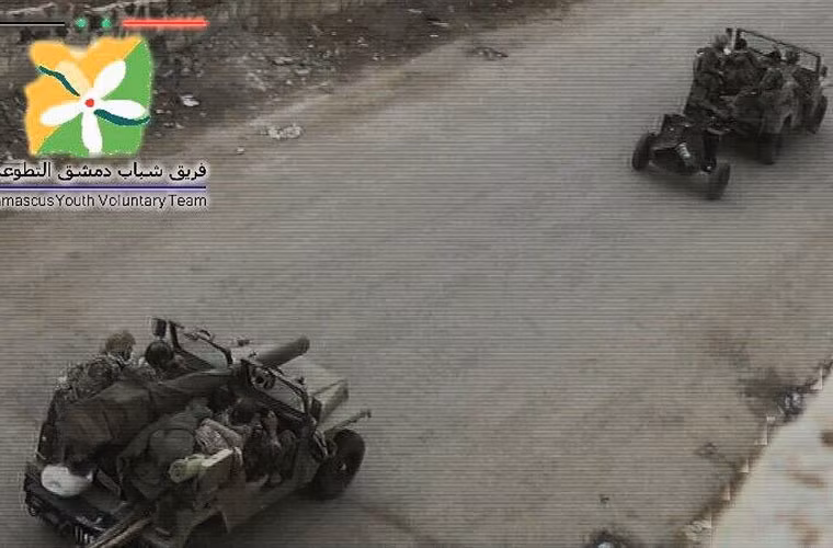 Các lực lượng được Iran hậu thuẫn tham gia chống IS với đồng minh Syria đang tiến về Aleppo trên xe chiến thuật Safir trang bị tên lửa chống tăng.