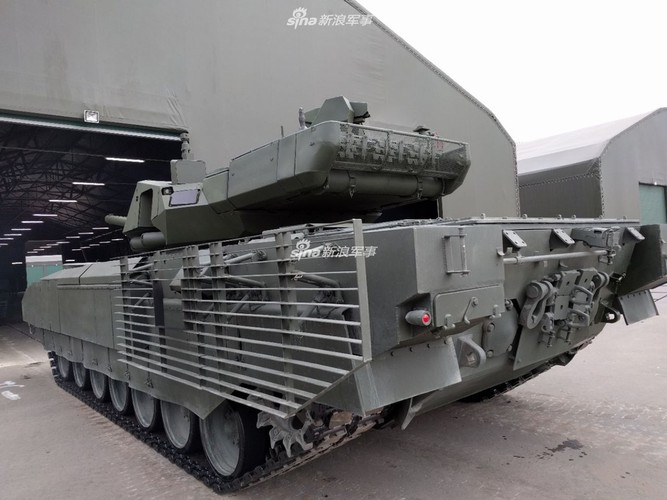 "Ấn Độ có thể mua hàng trăm xe tăng chiến đấu chủ lực tối tân T-14 Armata từ Nga và biến chiến xa đối phương thành phế liệu".