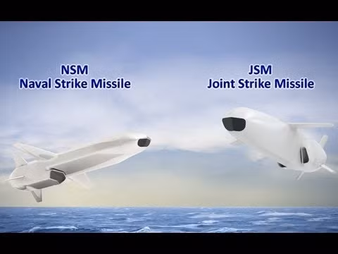 Các kĩ sư quân sự và phi công của Mỹ xác định, JSM nên được thử nghiệm trên F-16 trước do loại chiến đấu cơ này chỉ có những điểm treo vũ khí bên ngoài máy bay nên việc lắp đặt trở nên dễ dàng hơn sơ với F-35. Trong khi đó, F-35 vẫn đang trong quá trình phát triển công nghệ và hoàn chỉnh thiết kế nên việc thử nghiệm JSM của máy bay này gặp nhiều khó khăn.