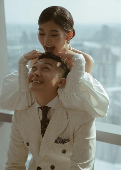 Tô Ny ấn tượng Ngân Anh bởi sự nền nã, dịu dàng thực chất từ trong chính con người của cô.