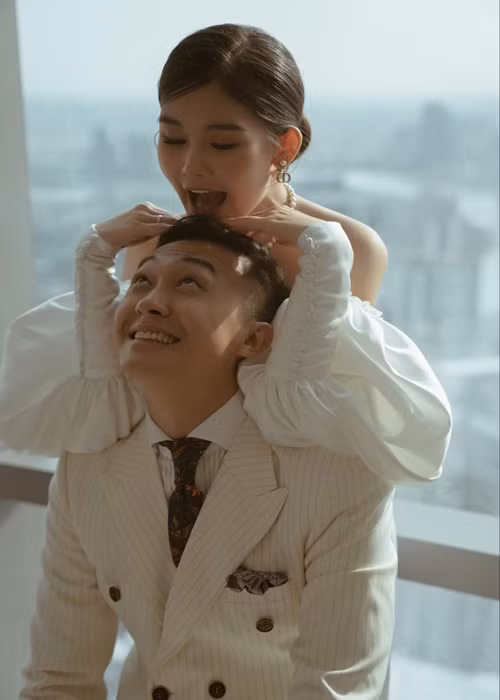 Tô Ny ấn tượng Ngân Anh bởi sự nền nã, dịu dàng thực chất từ trong chính con người của cô.