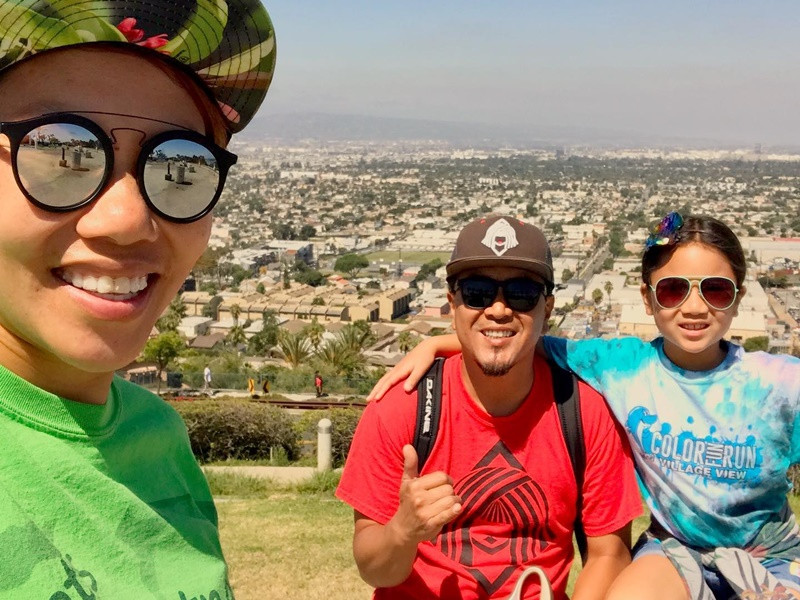 Sau khi sinh con, Phượng Hoàng Lửa “Ca sĩ mặt nạ“ hay đi diễn xa nên chồng tự nguyện ở nhà, chăm sóc con.