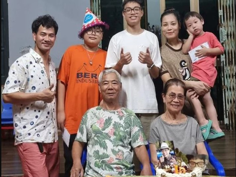 Xuân Bắc kết hôn năm 2006. Hiện tại, tổ ấm của nam diễn viên phim “Sóng ở đáy sông” vô cùng hạnh phúc. Ảnh: Saostar