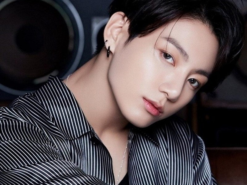 Thu nhập của Jung Kook đến từ việc hoạt động trong nhóm BTS, sản xuất trong một số bài hát, xuất hiện trên nhiều chương trình truyền hình. Ảnh: Lao động