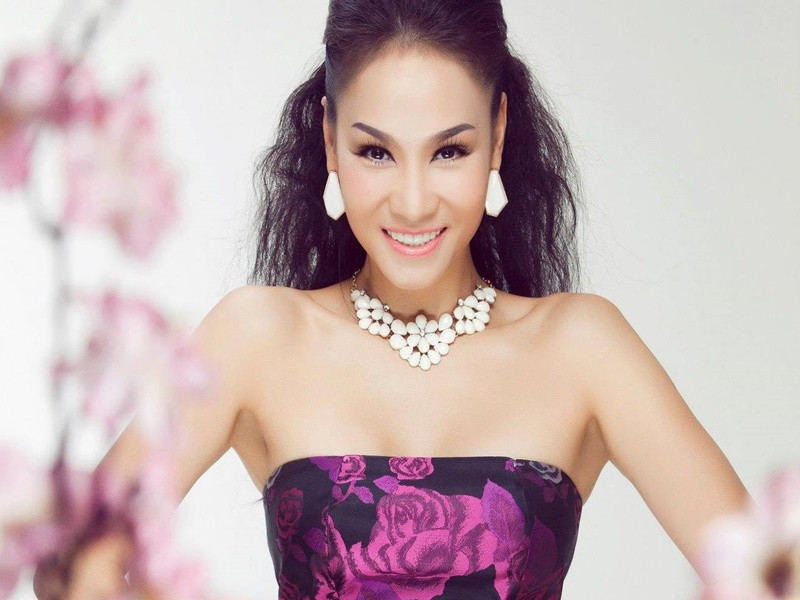 Chia sẻ trong Cuộc hẹn cuối tuần, Thu Minh kể, ngay từ bé, cô đã máu kiếm tiền. “Mẹ tôi bán bánh mì, bố lương công nhân viên chức, gia đình ở căn bé nên thấy bố mẹ vất vả thương nên muốn kiếm tiền”, Thu Minh chia sẻ. Ảnh: FBNV