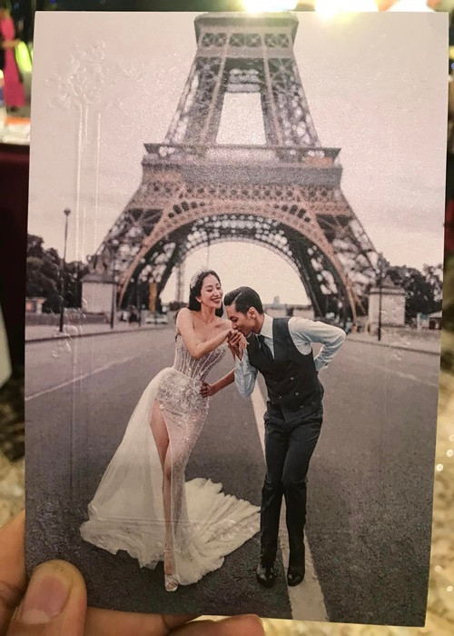 Lộ thiệp cưới Khánh Thi - Phan Hiển Lo thiep cuoi Khanh Thi - Phan Hien