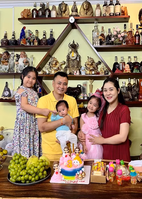 Minh Nguyệt sinh lần 3 cách đây 4 tháng.