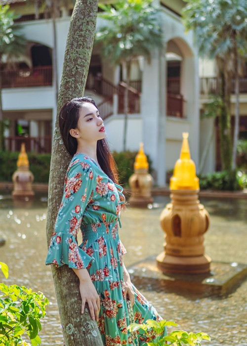 Nữ ca sĩ chuyển giới xinh đẹp nhưng lận đận tình duyên. Ảnh: FBNV