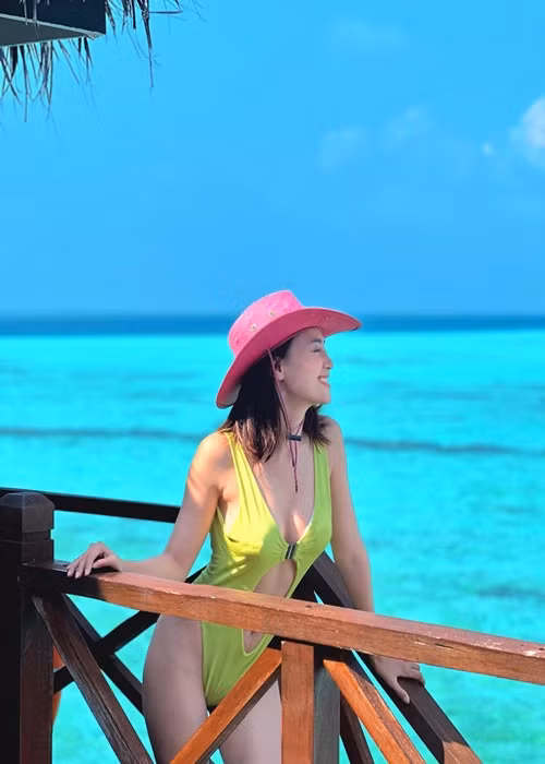 Gần đây, Lan Ngọc bị tung tin đồn không đúng sự thật. Cụ thể, mạng xã hội lan truyền thông tin nữ diễn viên ký hợp đồng livestream với một công ty chuyên đưa người sang các nước như Malaysia và Philippines xuất khẩu lao động.