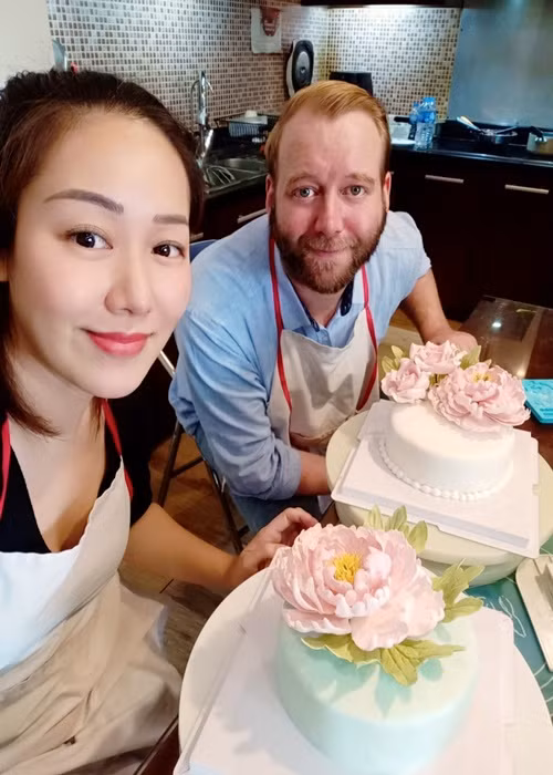 Vợ chồng Ngô Phương Lan có nhiều sở thích chung như ẩm thực, âm nhạc…cũng như có sự đồng điệu về suy nghĩ và những trải nghiệm trong cuộc sống. Ảnh: FBNV