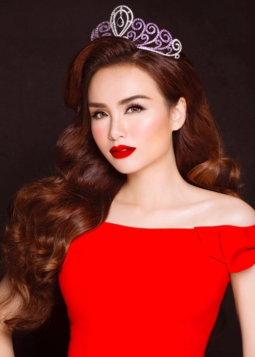 Khi ly hôn, Diễm Hương ra đi với hai bàn tay trắng. Sau này, người đẹp tiết lộ, chồng cũ từng đề nghị cô mỗi lần sinh con là được 10 triệu USD. Ảnh: FBNV