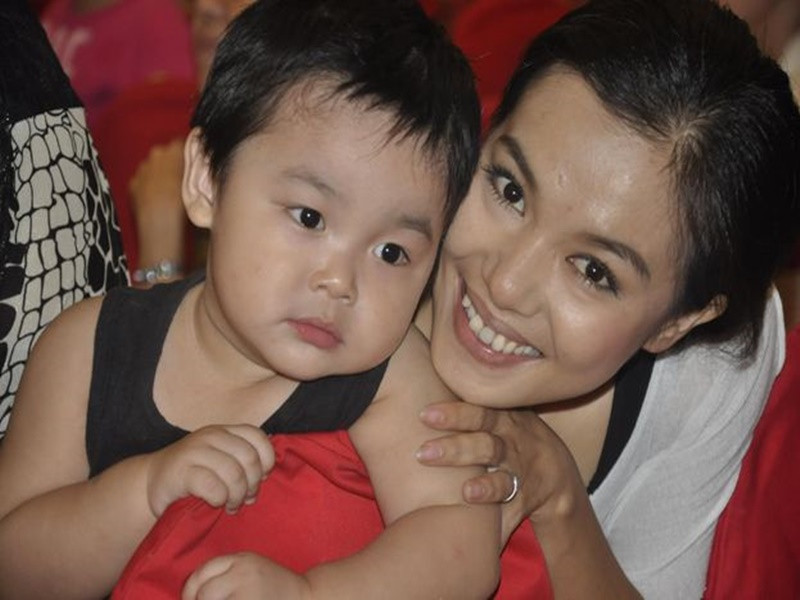 Tháng 5/2011, Lý Thanh Thảo ly hôn vì những bất đồng trong đời sống chung. Nữ diễn viên vẫn giữ mối quan hệ bạn bè với chồng cũ vì muốn dành những điều tốt nhất cho con trai.