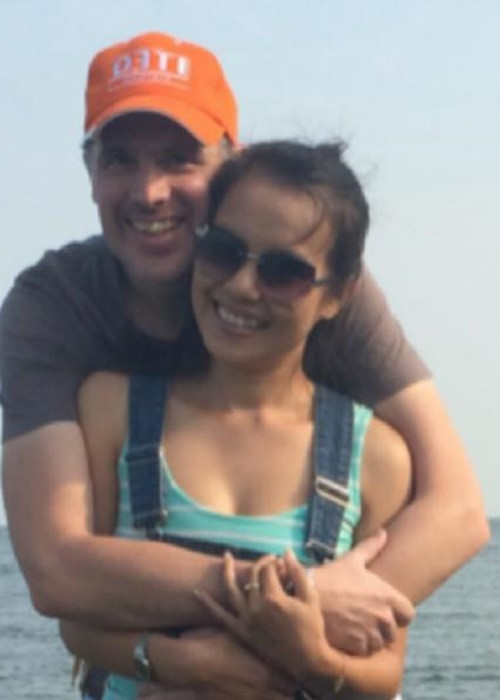 Hậu ly hôn, Lý Thanh Thảo tìm kiếm những niềm vui mới, trải nghiệm mới trong cuộc sống của mình, trong đó có chuyện đi bar. Ở đây, nữ diễn viên đã gặp được người chồng thứ hai - doanh nhân người Hà Lan Christiaan Romme.