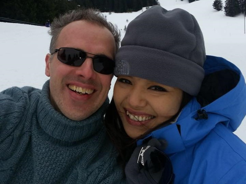 Lý Thanh Thảo kể, vợ chồng cô gặp nhau lần đầu tại một quán bar, doanh nhân Christiaan là người chủ động tiến đến xin số điện thoại vì thích cách Lý Thanh Thảo cười nói cùng bạn bè nên muốn làm quen.