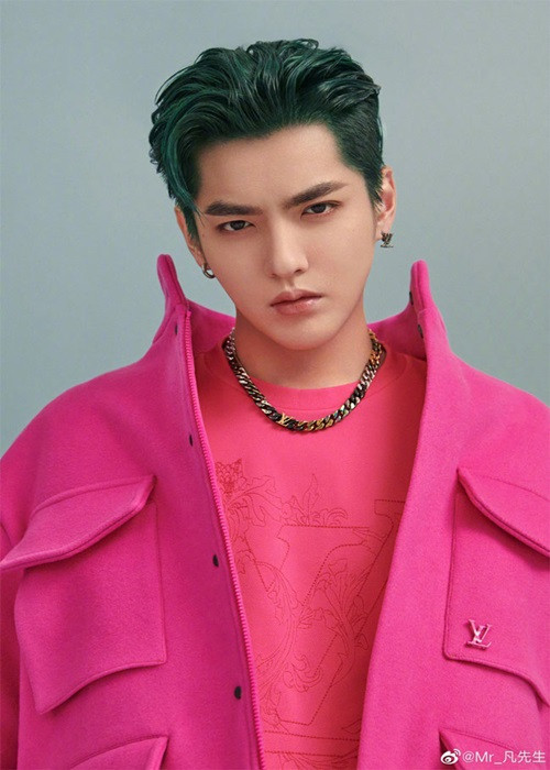 Bị “phong sát”, Ngô Diệc Phàm không chỉ đánh mất sự nghiệp mà còn phải bồi thường cho các nhãn hàng lên tới 77 triệu USD. Ảnh: Weibo