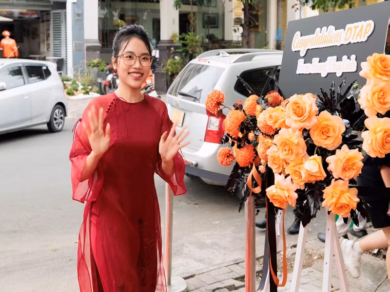 Sự nghiệp của Phương Mỹ Chi lại có bước ngoặt mới khi cô vừa thành lập công ty giải trí riêng và đảm nhận vai trò CEO. Ảnh: FBNV