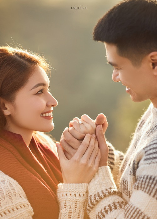 Đại diện của Thùy Dung xác nhận với Tiền Phong, người đẹp sẽ tổ chức hôn lễ vào ngày 3/12, tuy nhiên Thùy Dung từ chối chia sẻ thêm thông tin cụ thể mà muốn chờ một dịp thích hợp để thông báo tin vui với khán giả.