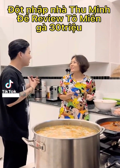 Thu Minh và TikToker Nờ Ô Nô từng cùng nhau sản xuất các clip có nội dung như “Đột nhập nhà riêng của Thu Minh để review tô miến gà 30 triệu”; “Chi 400 củ để gặp ca sĩ Thu Minh và nghe chị hát”. Ảnh: Yan