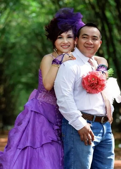 Năm 2010, Hiếu Hiền kết hôn. Bà xã của nam diễn viên tên Thùy Liên. Cả hai quen nhau trong một lần đóng phim "Bốn trắc nghiệm đêm tân hôn". Ảnh: Vietnamnet