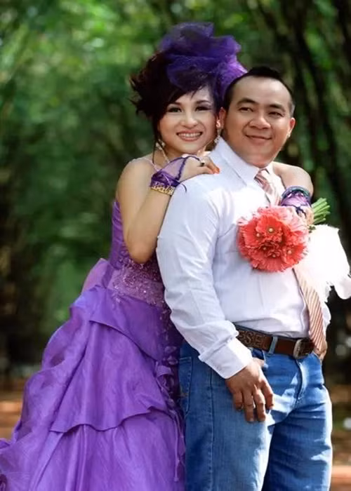 Năm 2010, Hiếu Hiền kết hôn. Bà xã của nam diễn viên tên Thùy Liên. Cả hai quen nhau trong một lần đóng phim "Bốn trắc nghiệm đêm tân hôn". Ảnh: Vietnamnet