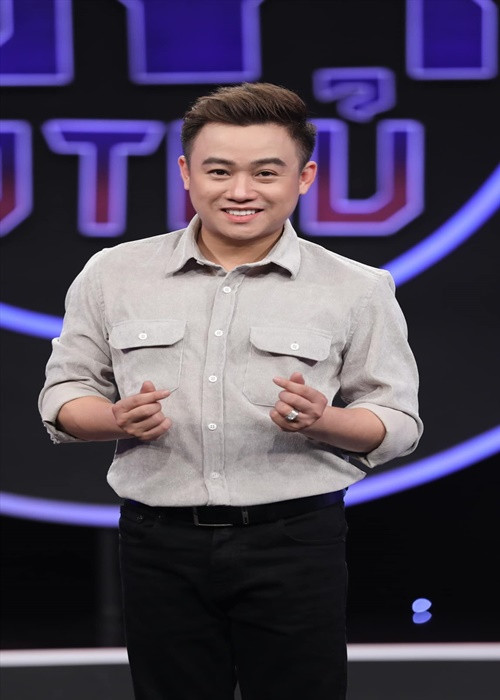 Anh tham gia nhiều gameshow như Ơn giời cậu đây rồi, Nhanh như chớp, Công thành chiến, các dự án phim ảnh như "Ai chết giơ tay", "Lục Vân Tiên: Tuyệt Đỉnh Kung Fu" "Nhà không bán", "Nàng tiên có 5 nhà", "Siêu trộm", "Bẫy rồng", "Lửa Phật". Ảnh: Lao động