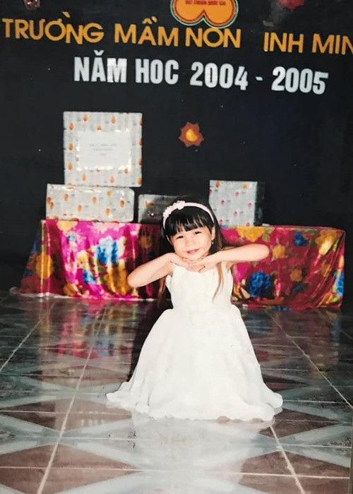 Người đẹp đang dẫn chương trình ở đài VTVcab.