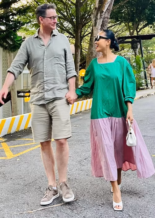 Năm 2021, Đoan Trang cùng chồng con sang Singapore định cư, khi Johan đảm nhận vị trí công việc mới, thuận lợi cho việc phát triển sự nghiệp. Ảnh: FBNV