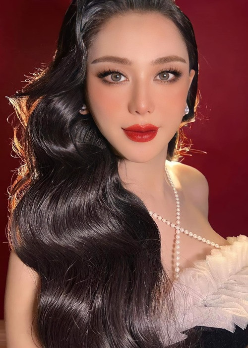 Nữ ca sĩ phải dưỡng giọng từ 1-3 tháng trước khi trở lại ca hát.